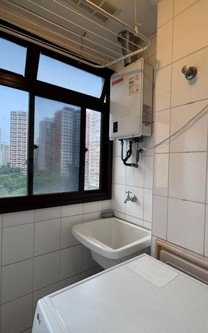 Apartamento para alugar com 70m², 2 quartos e 1 vaga Apartamento para alugar com 70m², 2 quartos e 1 vagaCozinha e Área de Serviço