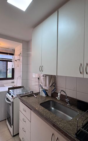 Apartamento para alugar com 70m², 2 quartos e 1 vaga Apartamento para alugar com 70m², 2 quartos e 1 vagaCozinha e Área de Serviço