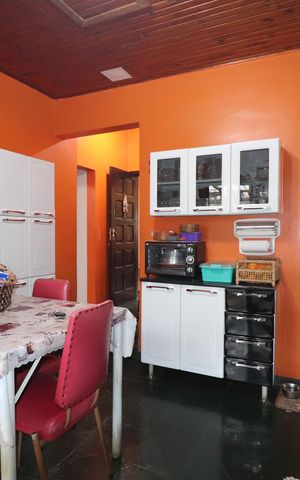 Casa à venda com 800m², 3 quartos e 8 vagasCozinha