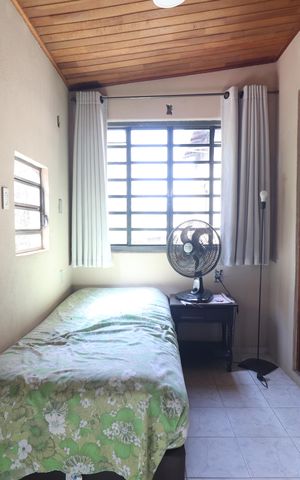 Casa à venda com 800m², 3 quartos e 8 vagasQuarto 3