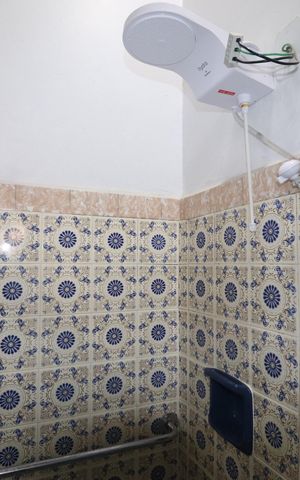 Casa à venda com 800m², 3 quartos e 8 vagasBanheiro 1