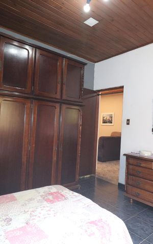 Casa à venda com 800m², 3 quartos e 8 vagasQuarto 2