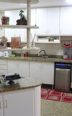 Apartamento à venda com 204m², 4 quartos e 3 vagasCozinha