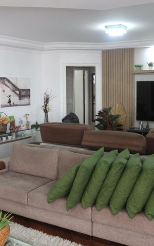 Apartamento à venda com 204m², 4 quartos e 3 vagasSala