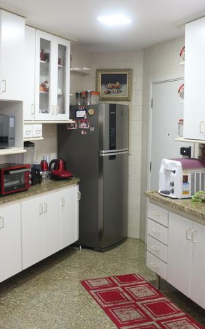 Apartamento à venda com 204m², 4 quartos e 3 vagasCozinha