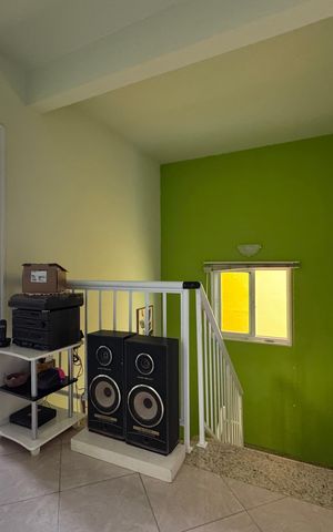 Casa de condomínio à venda com 150m², 3 quartos e 1 vaga Casa de condomínio à venda com 150m², 3 quartos e 1 vagaCorredor