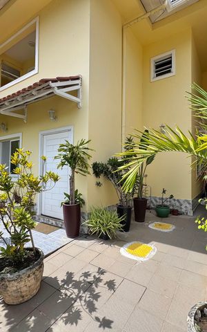 Casa de condomínio à venda com 150m², 3 quartos e 1 vaga Casa de condomínio à venda com 150m², 3 quartos e 1 vagaÁrea externa