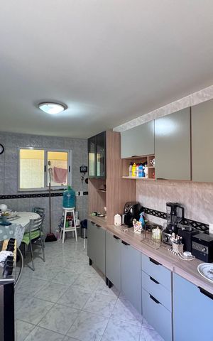 Casa de condomínio à venda com 150m², 3 quartos e 1 vaga Casa de condomínio à venda com 150m², 3 quartos e 1 vagaCozinha e Área de Serviço