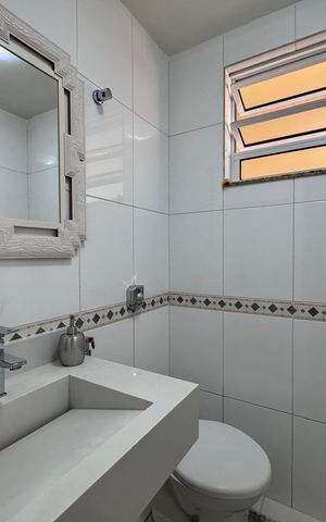 Casa de condomínio à venda com 150m², 3 quartos e 1 vaga Casa de condomínio à venda com 150m², 3 quartos e 1 vagaLavabo