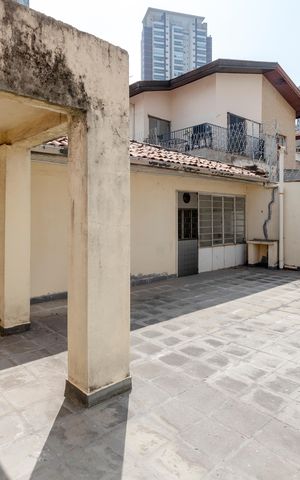 Casa à venda com 287m², 3 quartos e 4 vagas Casa à venda com 287m², 3 quartos e 4 vagasTerraço