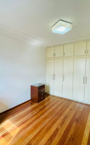 Apartamento para alugar com 144m², 3 quartos e 1 vaga Apartamento para alugar com 144m², 3 quartos e 1 vagaSuíte 2