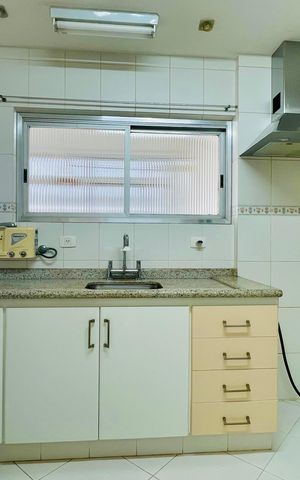 Apartamento para alugar com 144m², 3 quartos e 1 vaga Apartamento para alugar com 144m², 3 quartos e 1 vagaCozinha