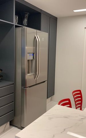 Apartamento à venda com 238m², 3 quartos e 4 vagas