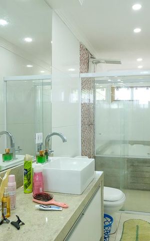 Casa para alugar com 458m², 2 quartos e 2 vagasBanheiro da suíte 1
