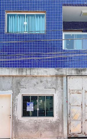 Casa para alugar com 458m², 2 quartos e 2 vagasFachada + plaquinha
