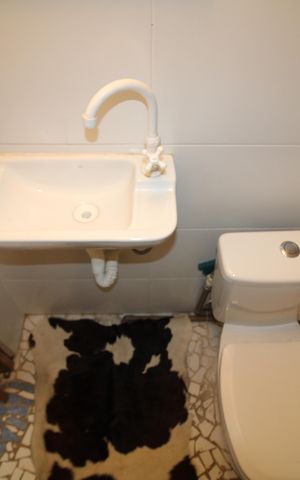 Casa para alugar com 170m², 6 quartos e 2 vagasLavabo