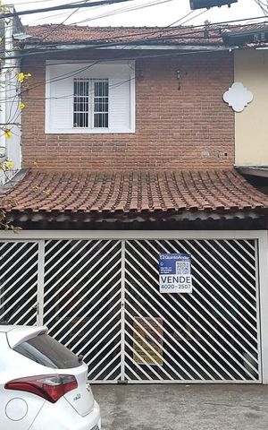 Casa para alugar com 170m², 6 quartos e 2 vagas Casa para alugar com 170m², 6 quartos e 2 vagasFachada