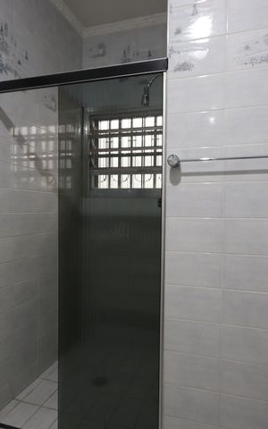 Casa à venda com 338m², 3 quartos e 8 vagasBanheiro da Suíte 3