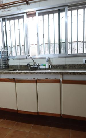 Casa à venda com 338m², 3 quartos e 8 vagasCozinha