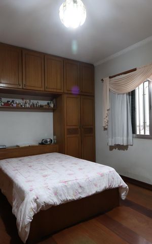 Casa à venda com 338m², 3 quartos e 8 vagasSuíte Master