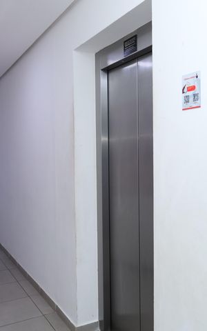 Apartamento para alugar com 38m², 2 quartos e sem vagaÁrea comum - Saguão do prédio