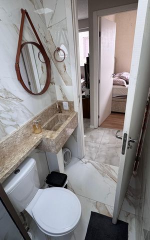 Apartamento à venda com 43m², 2 quartos e 1 vaga Apartamento à venda com 43m², 2 quartos e 1 vagaBanheiro Social