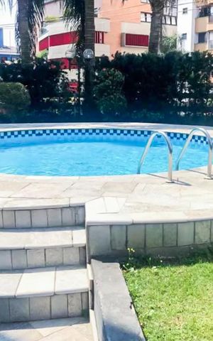 Apartamento à venda com 115m², 3 quartos e 2 vagas Apartamento à venda com 115m², 3 quartos e 2 vagasÁrea comum - Piscina