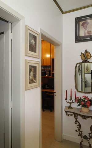 Apartamento à venda com 106m², 3 quartos e sem vagaCorredor