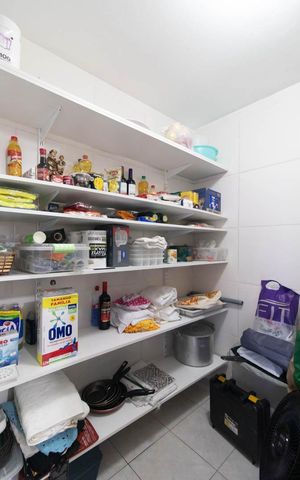 Casa à venda com 400m², 2 quartos e 2 vagasDespensa