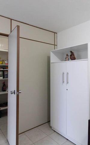 Casa à venda com 400m², 2 quartos e 2 vagasDespensa