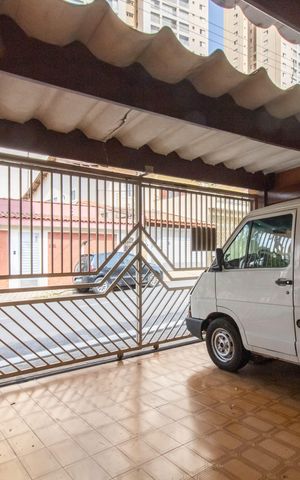 Casa à venda com 292m², 3 quartos e 2 vagas Casa à venda com 292m², 3 quartos e 2 vagasGaragem