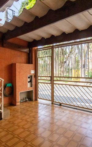 Casa à venda com 292m², 3 quartos e 2 vagas Casa à venda com 292m², 3 quartos e 2 vagasGaragem