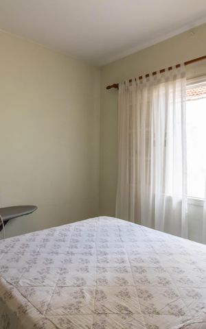 Casa à venda com 292m², 3 quartos e 2 vagas Casa à venda com 292m², 3 quartos e 2 vagasQuarto 2