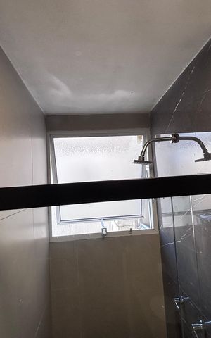 Apartamento à venda com 45m², 2 quartos e 1 vaga Apartamento à venda com 45m², 2 quartos e 1 vagaBanheiro