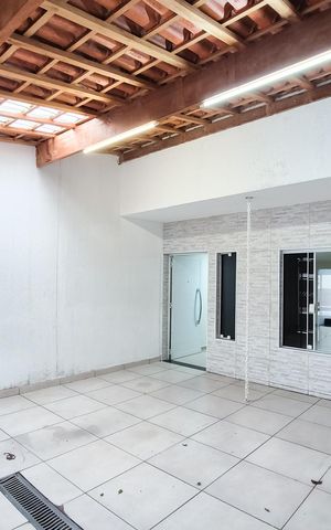 Casa à venda com 160m², 2 quartos e 2 vagas Casa à venda com 160m², 2 quartos e 2 vagasGaragem