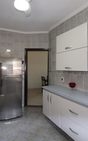 Apartamento à venda com 90m², 3 quartos e 2 vagasCozinha