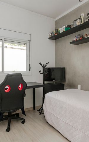Casa à venda com 224m², 3 quartos e 2 vagas Casa à venda com 224m², 3 quartos e 2 vagasSuíte 2