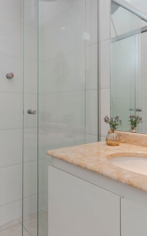 Casa à venda com 224m², 3 quartos e 2 vagas Casa à venda com 224m², 3 quartos e 2 vagasBanheiro da Suíte 3