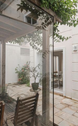 Casa à venda com 224m², 3 quartos e 2 vagas Casa à venda com 224m², 3 quartos e 2 vagasÁrea comum