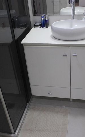 Apartamento para alugar com 76m², 3 quartos e 2 vagasBanheiro social