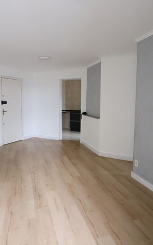 Apartamento para alugar com 55m², 2 quartos e 1 vagaSala