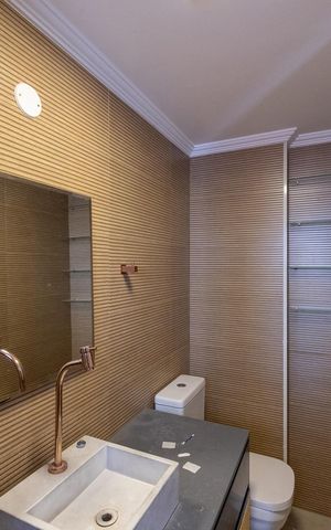 Apartamento à venda com 60m², 2 quartos e 1 vaga Apartamento à venda com 60m², 2 quartos e 1 vagaBanheiro da Suíte