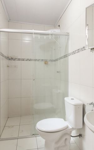 Casa para alugar com 170m², 4 quartos e 2 vagas Casa para alugar com 170m², 4 quartos e 2 vagasBanheiro da Suíte 2