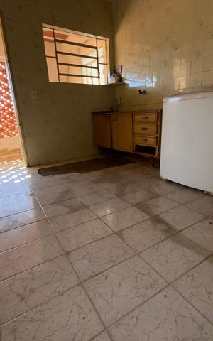 Casa à venda com 360m², 2 quartos e sem vaga