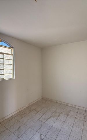 Casa à venda com 360m², 2 quartos e sem vaga