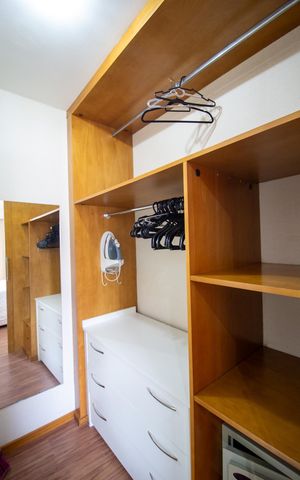 Apartamento para alugar com 37m², 1 quarto e 1 vaga Apartamento para alugar com 37m², 1 quarto e 1 vagaCloset da suíte