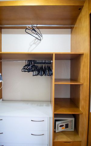 Apartamento para alugar com 37m², 1 quarto e 1 vaga Apartamento para alugar com 37m², 1 quarto e 1 vagaCloset da suíte