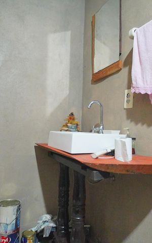 Casa à venda com 196m², 2 quartos e 2 vagasBanheiro 2