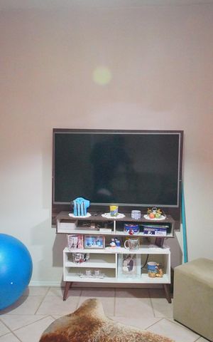 Casa à venda com 196m², 2 quartos e 2 vagasSala