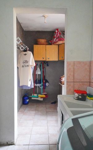 Casa à venda com 196m², 2 quartos e 2 vagasÁrea de Serviço
